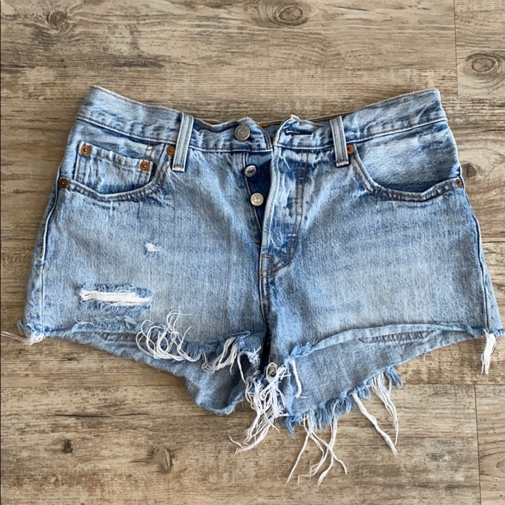 Denim levi shorts